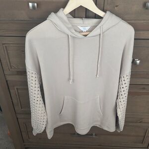 True Craft Women's Beige Hoodie Sweater